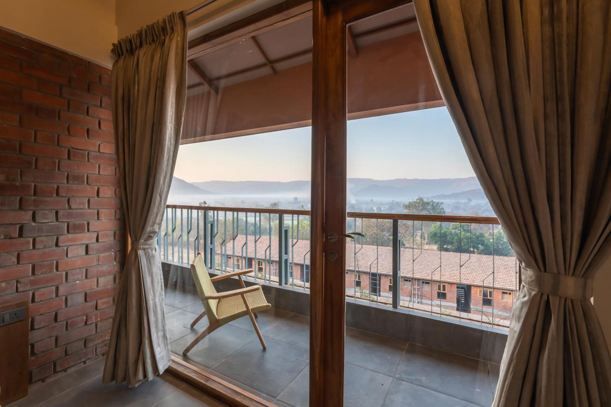 The Foresta Resort ,Mulshi Paud Esterno foto