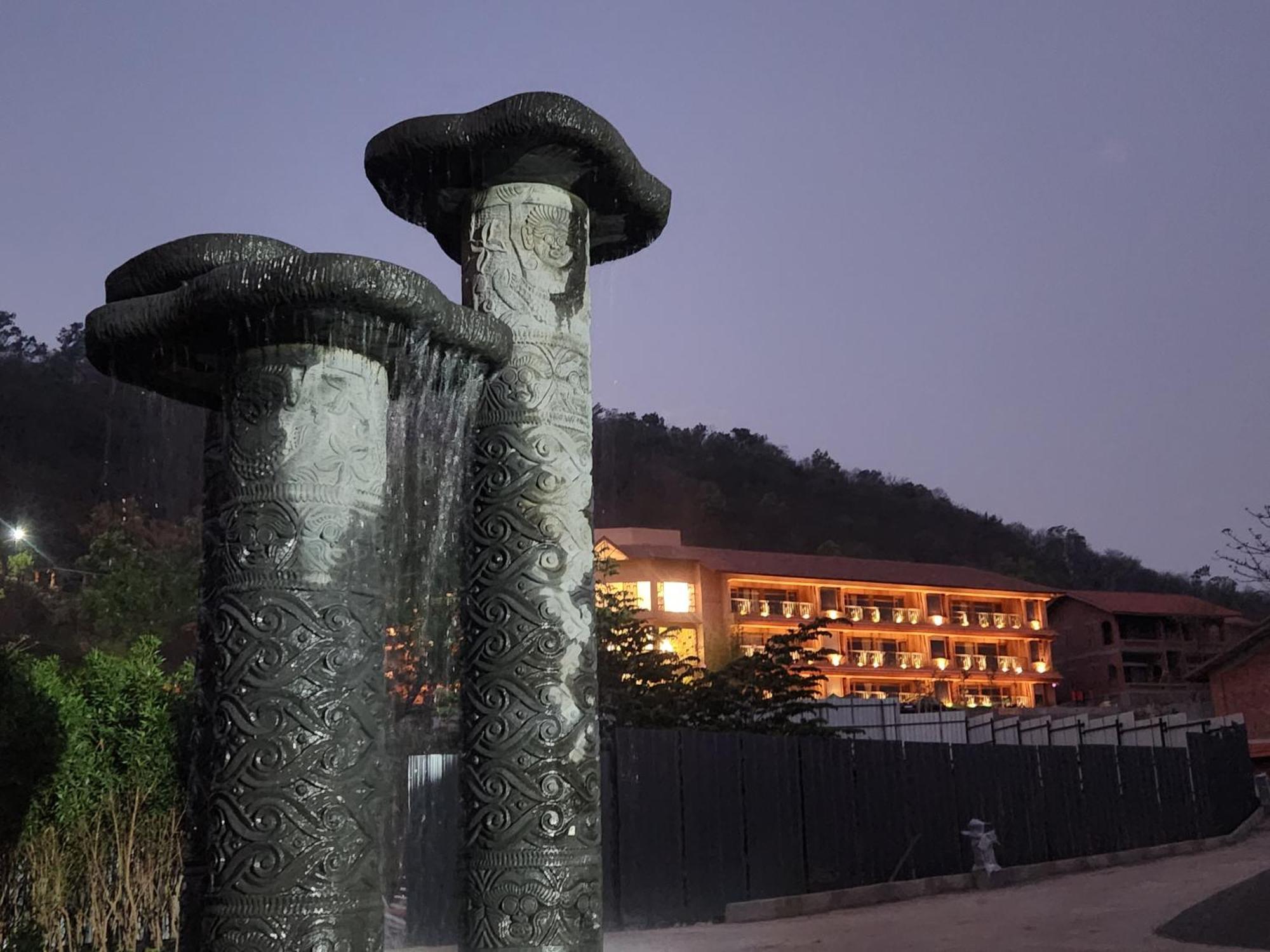 The Foresta Resort ,Mulshi Paud Esterno foto